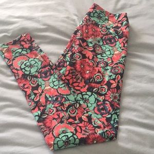 LuLaRoe OS Floral Leggings